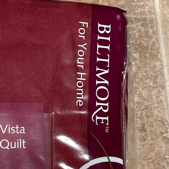 Biltmore Vista Quilt One Bedskirt Queen Red NEW NOS 60”X80” For Your House Belk. - Picture 4 of 13